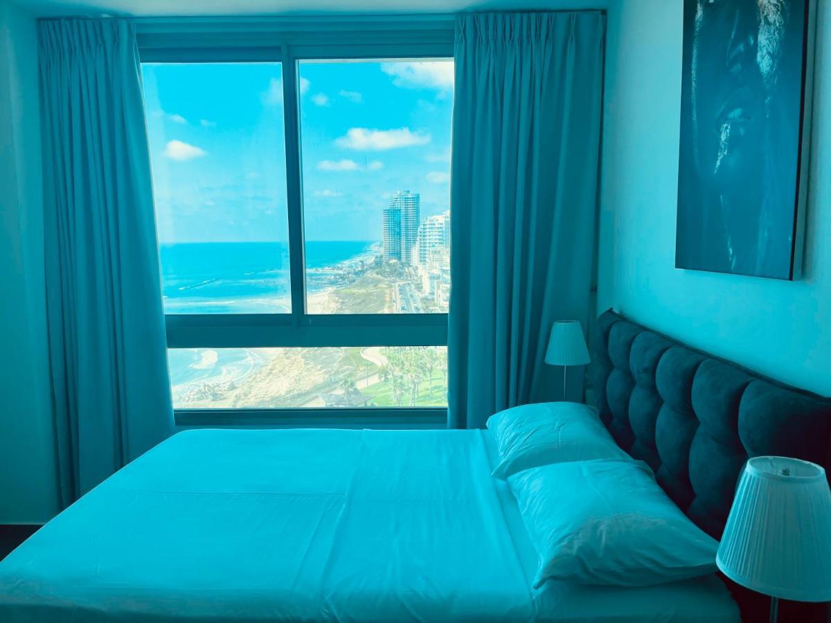Carmel Holiday Apartments Нетания Екстериор снимка