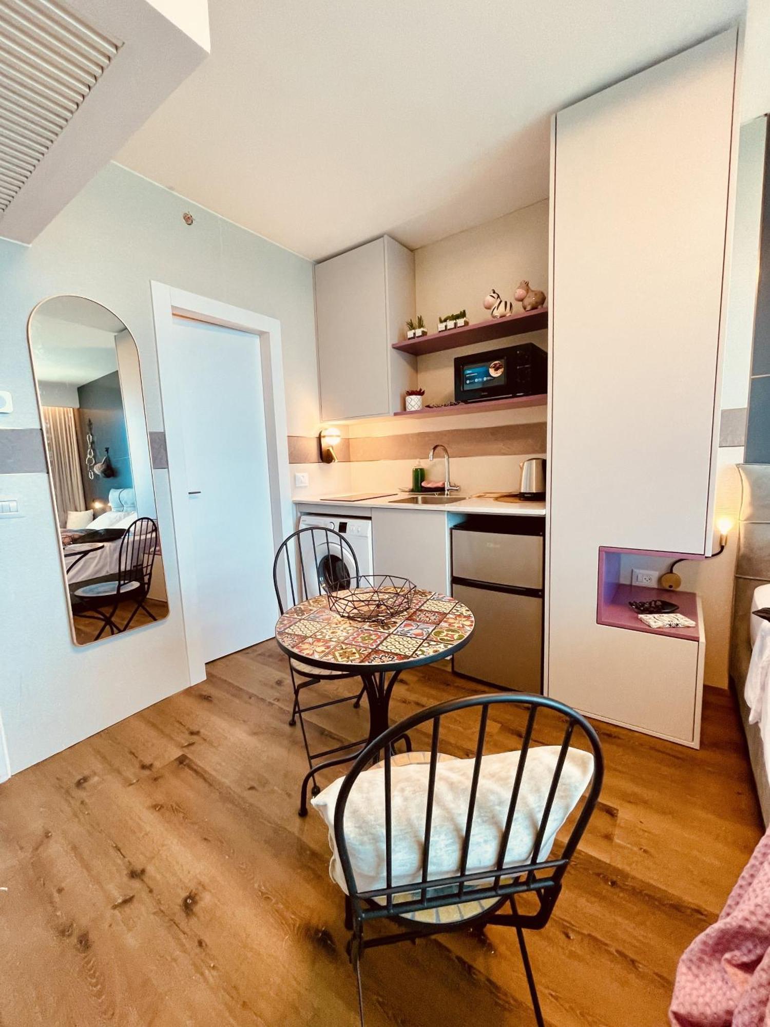 Carmel Holiday Apartments Нетания Екстериор снимка