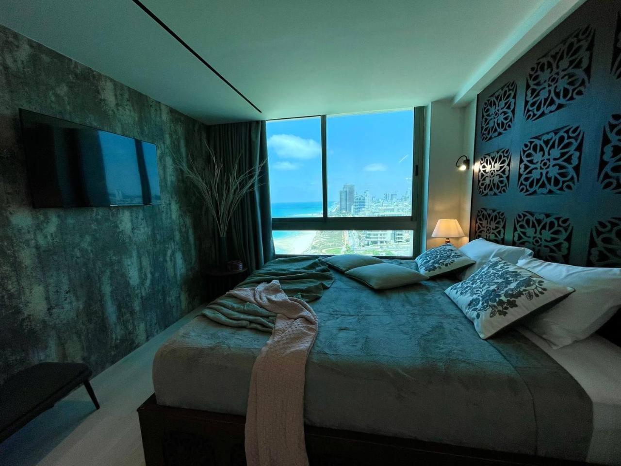 Carmel Holiday Apartments Нетания Екстериор снимка